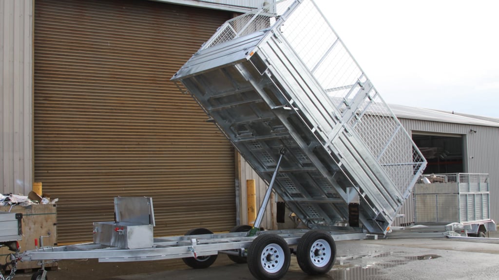 Flat Top 12 x 7 Trailer Front View