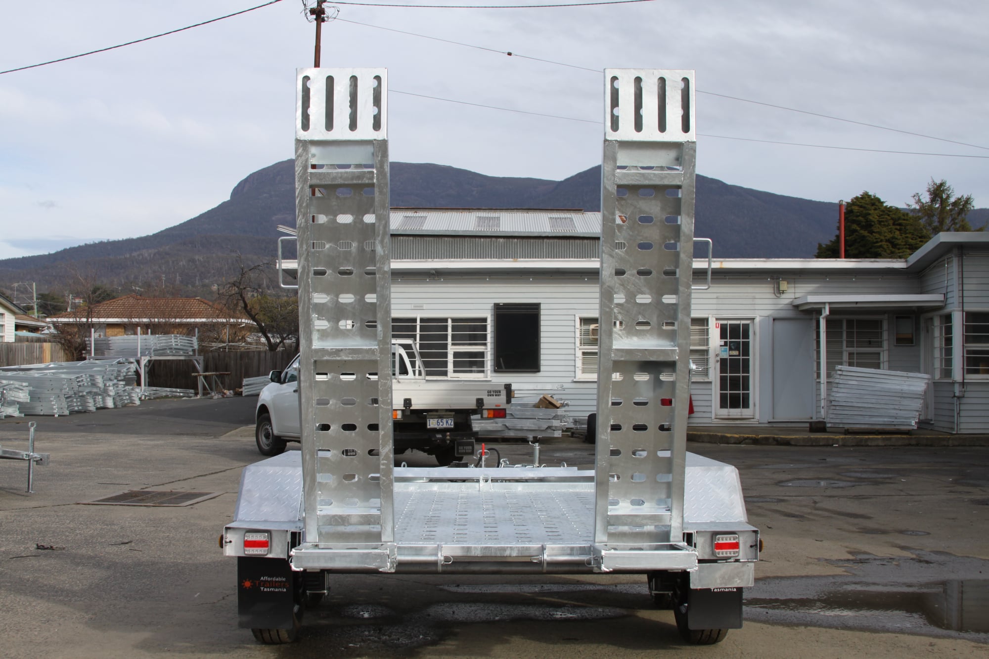 8 x 5 Hydraulic Tipper Trailer